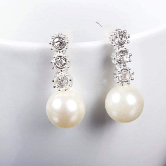 Lakeview Apparel Jewelry - 1CT Diamond Pearl Drop Wedding Pierced Earrings